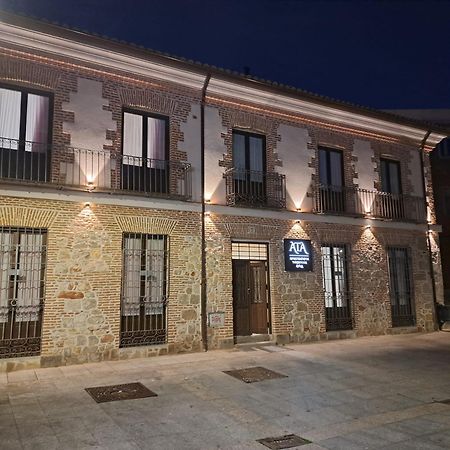 Apartamentos Turisticos Avila Puerta De Los Leales 1-2 Exteriör bild